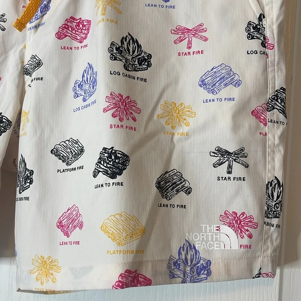 The North Face Class V Ripstop Boardshorts White Campfire Print Size 36 / Large